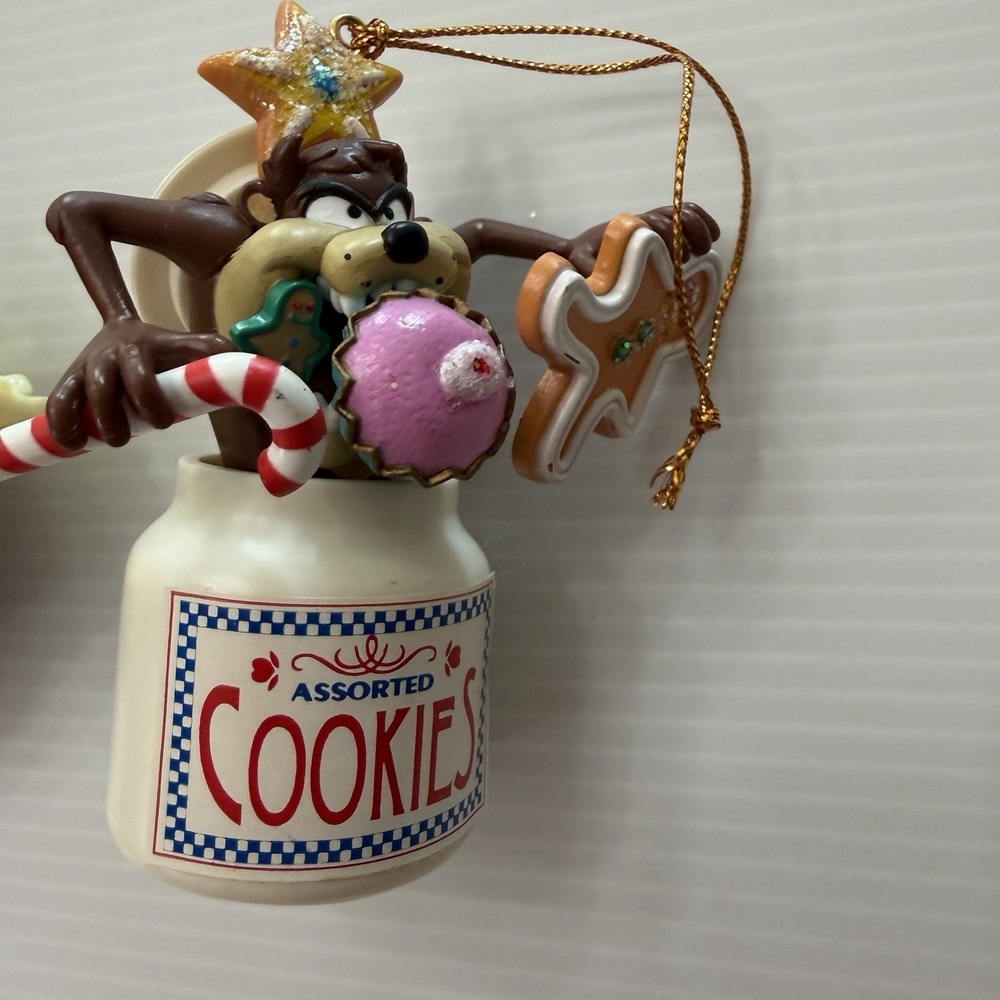 Vintage 97' LOONEY TUNES ORNAMENT - TAZ IN COOKIE JAR - MATRIX Christmas